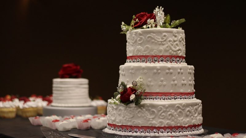 8 Traditional Flavours Of Cake To Try On Your Parents’ Wedding Anniversary