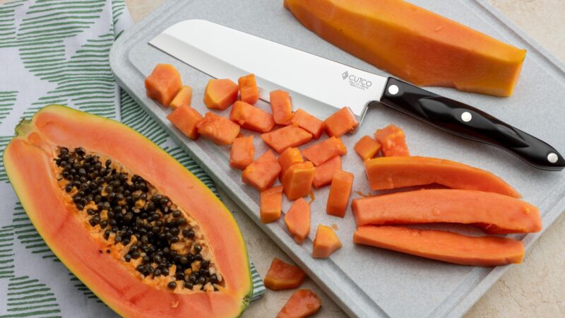How to Cut a Papaya